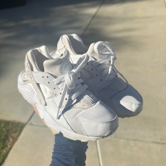 white huaraches - Picture 1 of 2